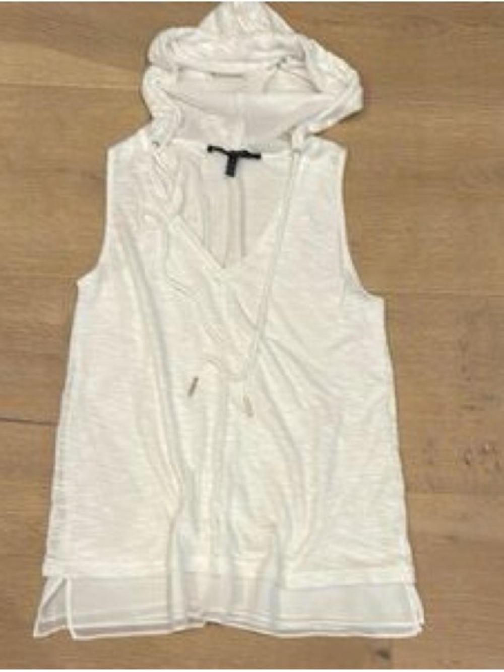 WHBM Sleeveless Hooded V-Neck Womens Top in White